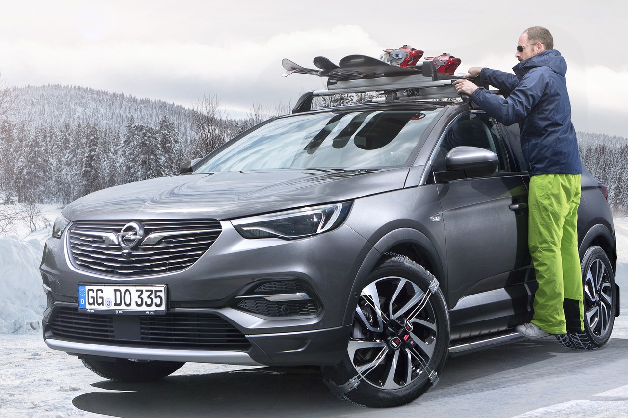 Стоимость Opel Grandland X начинается от 1,799 миллиона рублей. Для сравнения, соплатформенный Citroen C5 Aircross стоит от 1,875 миллиона, а Peugeot 5008 — от 1,98 миллиона рублей Стоимость Opel Grandland X начинается от 1,799 миллиона рублей. Для сравнения, соплатформенный Citroen C5 Aircross стоит от 1,875 миллиона, а Peugeot 5008 — от 1,98 миллиона рублей 