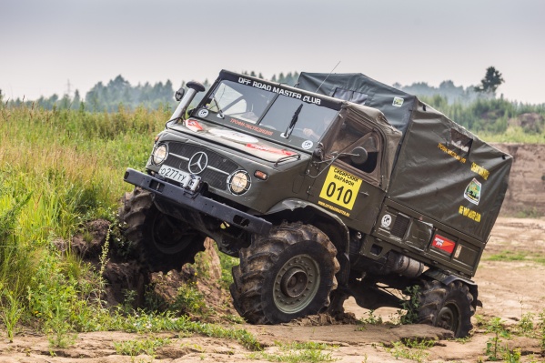 Mercedes Unimog S404 1956 года Mercedes Unimog S404 1956 года