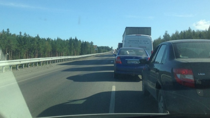 серовский тракт. пробка на екаде. пробка на екаде 3 01 2022. пробка на екад 14 апреля. пробки в екатеринбурге сейчас на екаде.