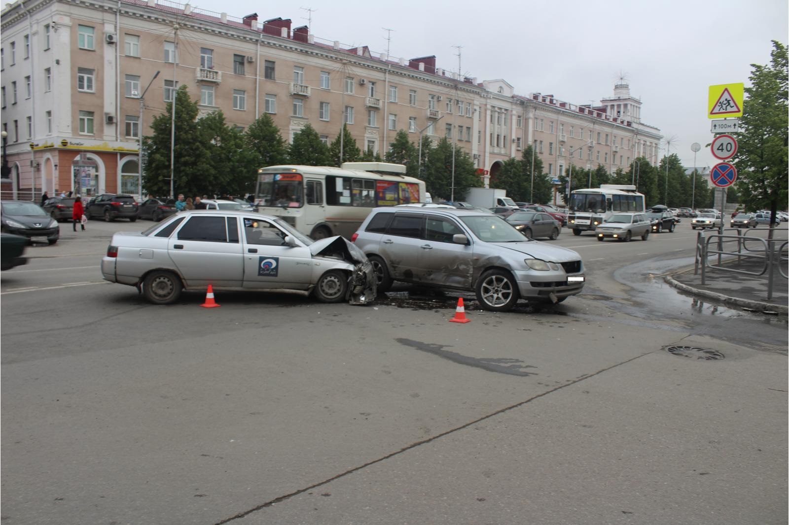 Авто курганской. Машина ГТРК.