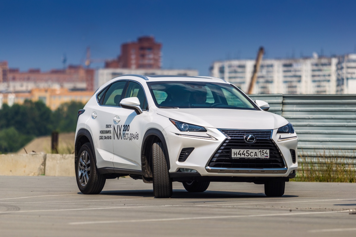 Самый дешёвый Lexus