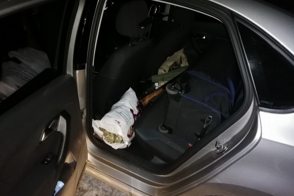 В машине задержанного нашли мясо косули и ружье В машине задержанного нашли мясо косули и ружье