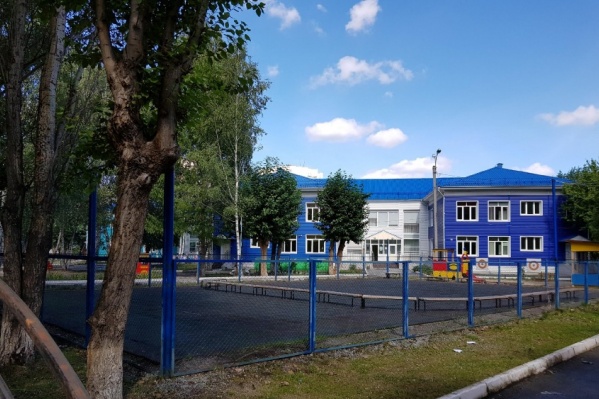 Ребенок получил травму во время прогулки в детском саду № 141 Ребенок получил травму во время прогулки в детском саду № 141