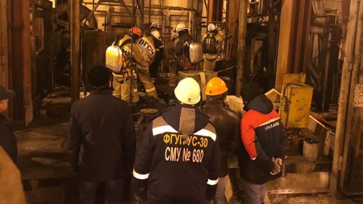 Уральские спасатели прибыли на территорию шахты в Соликамске, где заблокированы 9 горняков