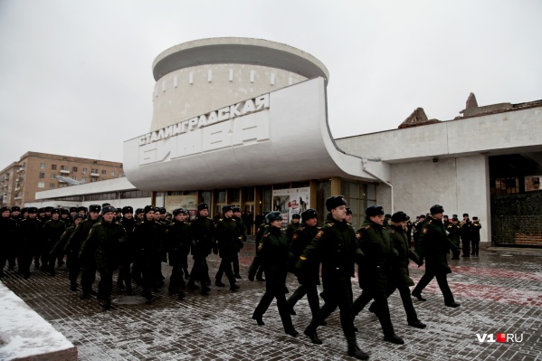Свой профессиональный праздник военные отметили с запозданием Свой профессиональный праздник военные отметили с запозданием 