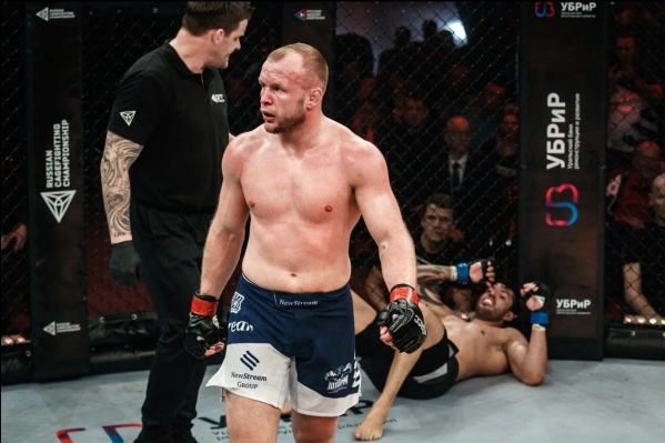 Омич Александр Шлеменко — экс-чемпион Bellator Омич Александр Шлеменко — экс-чемпион Bellator