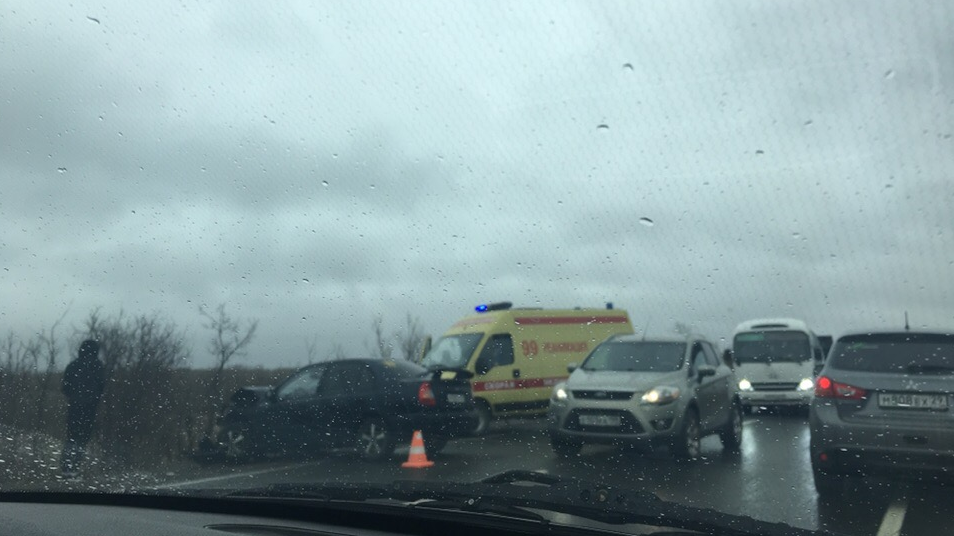 «Машина в кювете»: на трассе Архангельск — Северодвинск столкнулись две иномарки