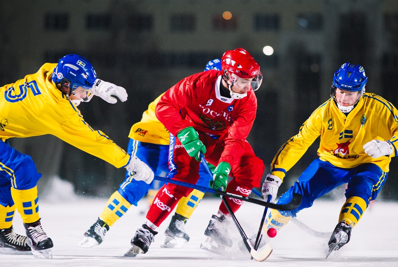 Команда России стала победителем молодёжного первенства мира, сыграв в Архангельске со шведами