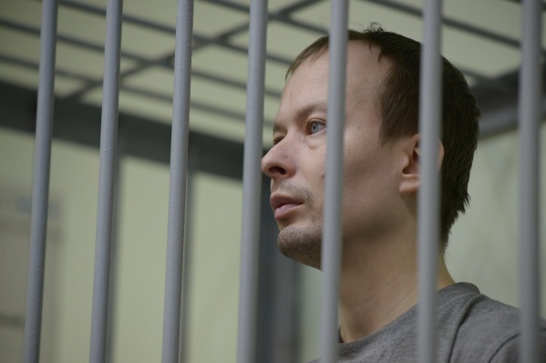 Евгений Шуров ознакомился с материалами дела Алексея Александрова, и у него возникло несколько важных вопросов Евгений Шуров ознакомился с материалами дела Алексея Александрова, и у него возникло несколько важных вопросов 