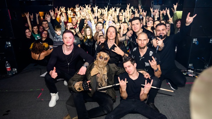 Страшилки под Новый год: в Ростове выступила мистическая хеви-метал-группа «Ангел-хранитель»