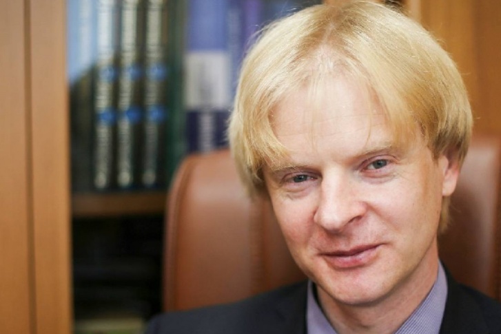 Александр Фёдоров в течение семи лет занимал должность ректора Мининского университета, но потом переехал в Калининград Александр Фёдоров в течение семи лет занимал должность ректора Мининского университета, но потом переехал в Калининград