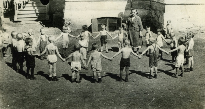 Первый детский сад фото To the oldest kindergarten in Krasnoyarsk was 110 years: we watch archival photo