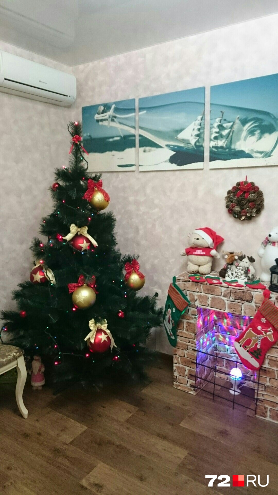Посмотрите, какие необычные шары ёлочные украшают праздничное дерево! Видим такие впервые, а вы? Посмотрите, какие необычные шары ёлочные украшают праздничное дерево! Видим такие впервые, а вы?