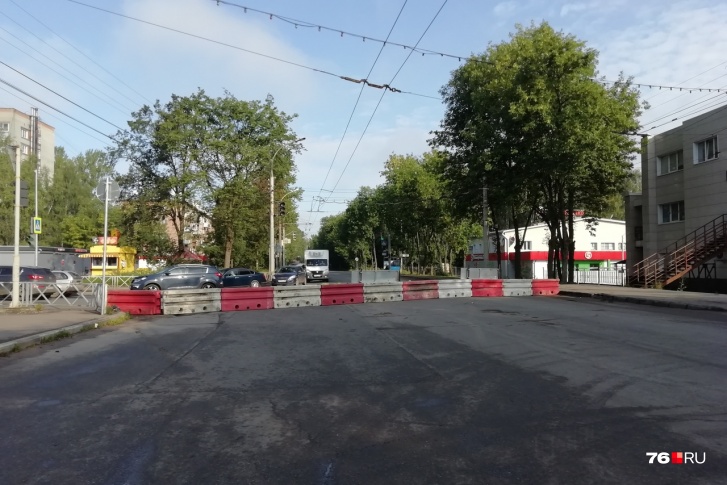 Ограждения уже выставили Ограждения уже выставили