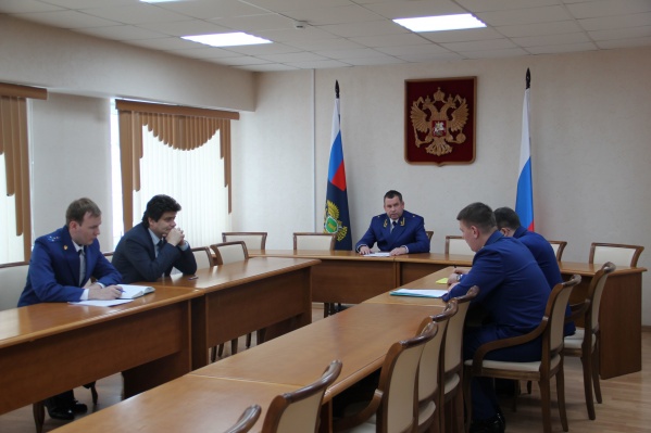Прокуроры провели встречу с Александром Высокинским Прокуроры провели встречу с Александром Высокинским