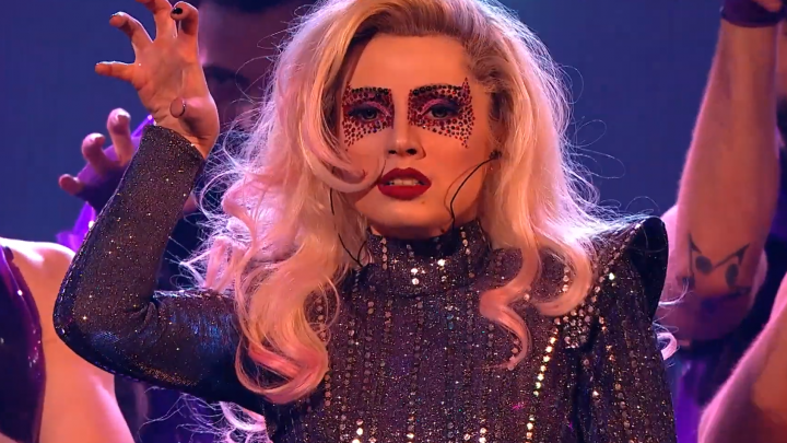 Это было грандиозно! 19-летняя екатеринбурженка в образе Lady Gaga порвала жюри шоу «Один в один»