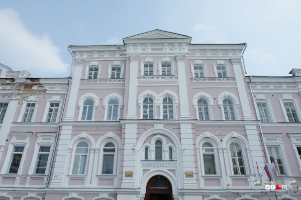 Пермский вуз готовит актеров уже тридцать лет Пермский вуз готовит актеров уже тридцать лет