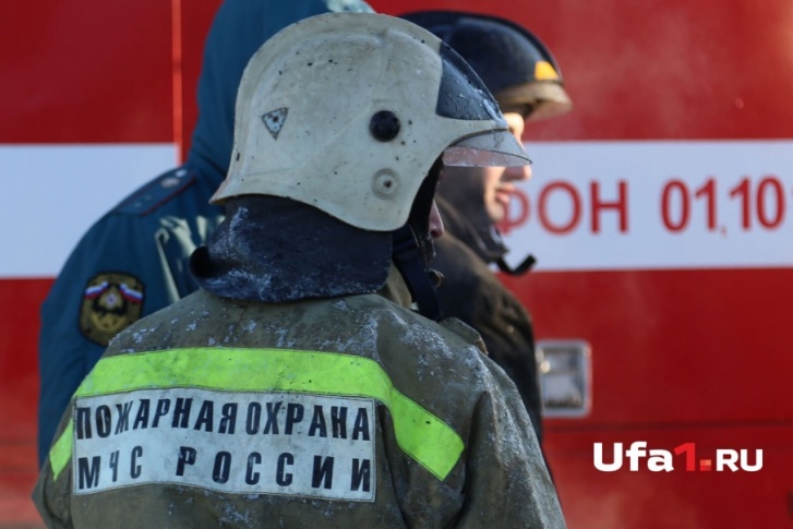 На тушение пожара и разбор завалов ушло шесть часов На тушение пожара и разбор завалов ушло шесть часов
