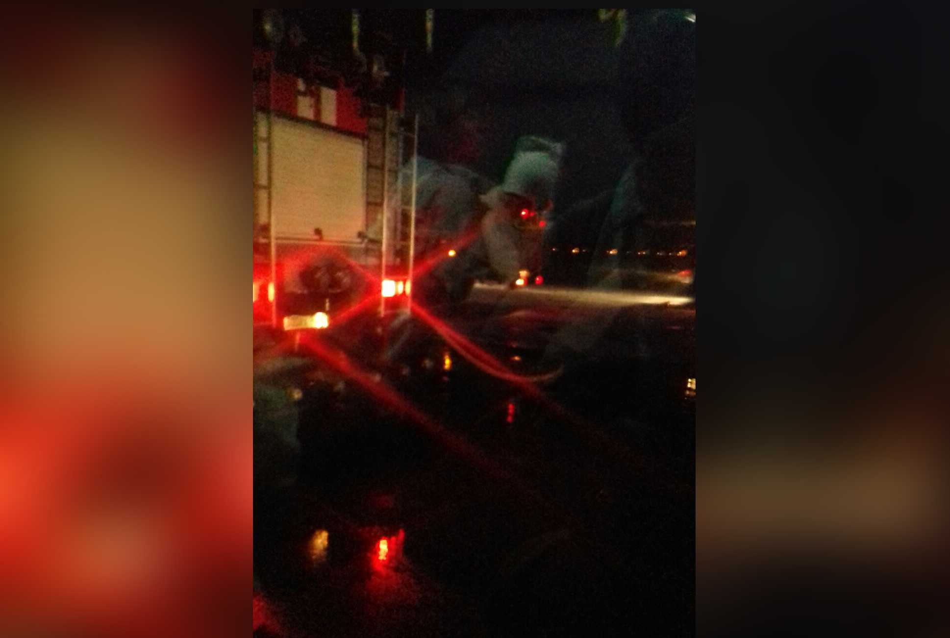 Пожарную машину сняли очевидцы Пожарную машину сняли очевидцы