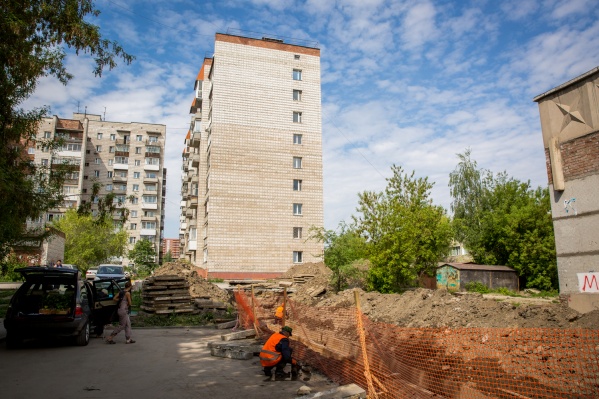 Ожидается, что в дома, отключенные сегодня, горячую вожу вернут 8 июля Ожидается, что в дома, отключенные сегодня, горячую вожу вернут 8 июля 