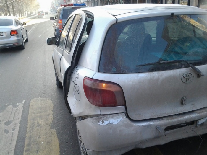 Оба автомобиля получили значительные повреждения Оба автомобиля получили значительные повреждения