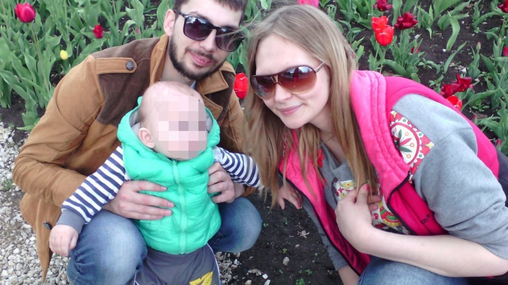 Екатеринбурженка с младенцем, которую скрутила полиция: "Я ни от кого не скрываюсь, собираюсь в суд"