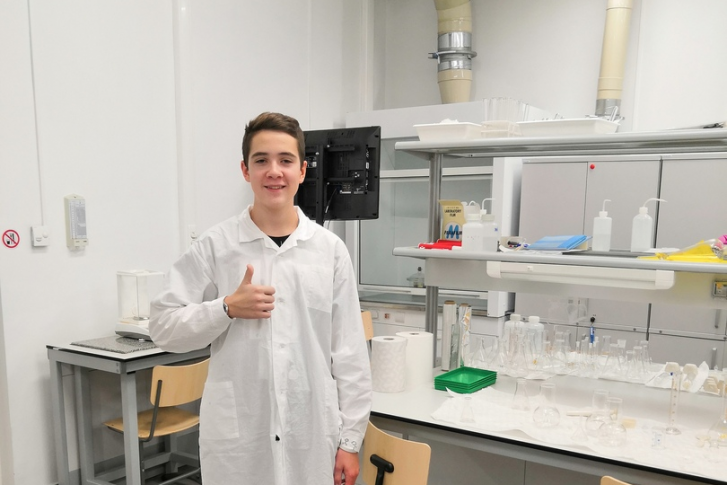 Родион Воронин мечтает стать ученым и открыть новый химический элемент