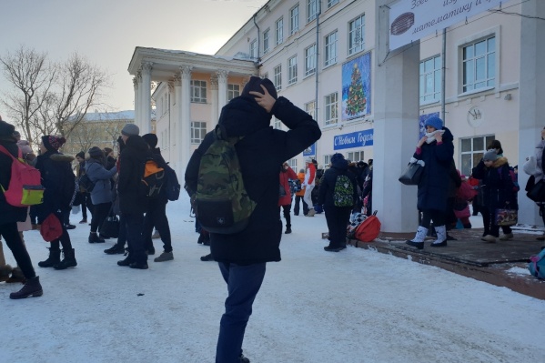 Главное во время эвакуации — не паниковать Главное во время эвакуации — не паниковать