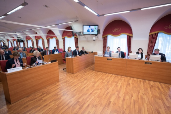 Депутаты не поддержали предложение о возврате прямых выборов мэров и глав районов Депутаты не поддержали предложение о возврате прямых выборов мэров и глав районов