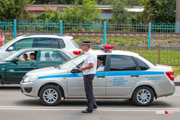 Полиция выясняет детали аварии на трассе под Каменском Полиция выясняет детали аварии на трассе под Каменском