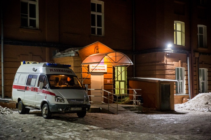 Спасатели оперативно привезли девочку в детскую больницу на Красном проспекте — сейчас пострадавшая в тяжёлом, но стабильном состоянии Спасатели оперативно привезли девочку в детскую больницу на Красном проспекте — сейчас пострадавшая в тяжёлом, но стабильном состоянии