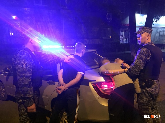 Часть парней, напавших на актеров, удалось задержать Часть парней, напавших на актеров, удалось задержать