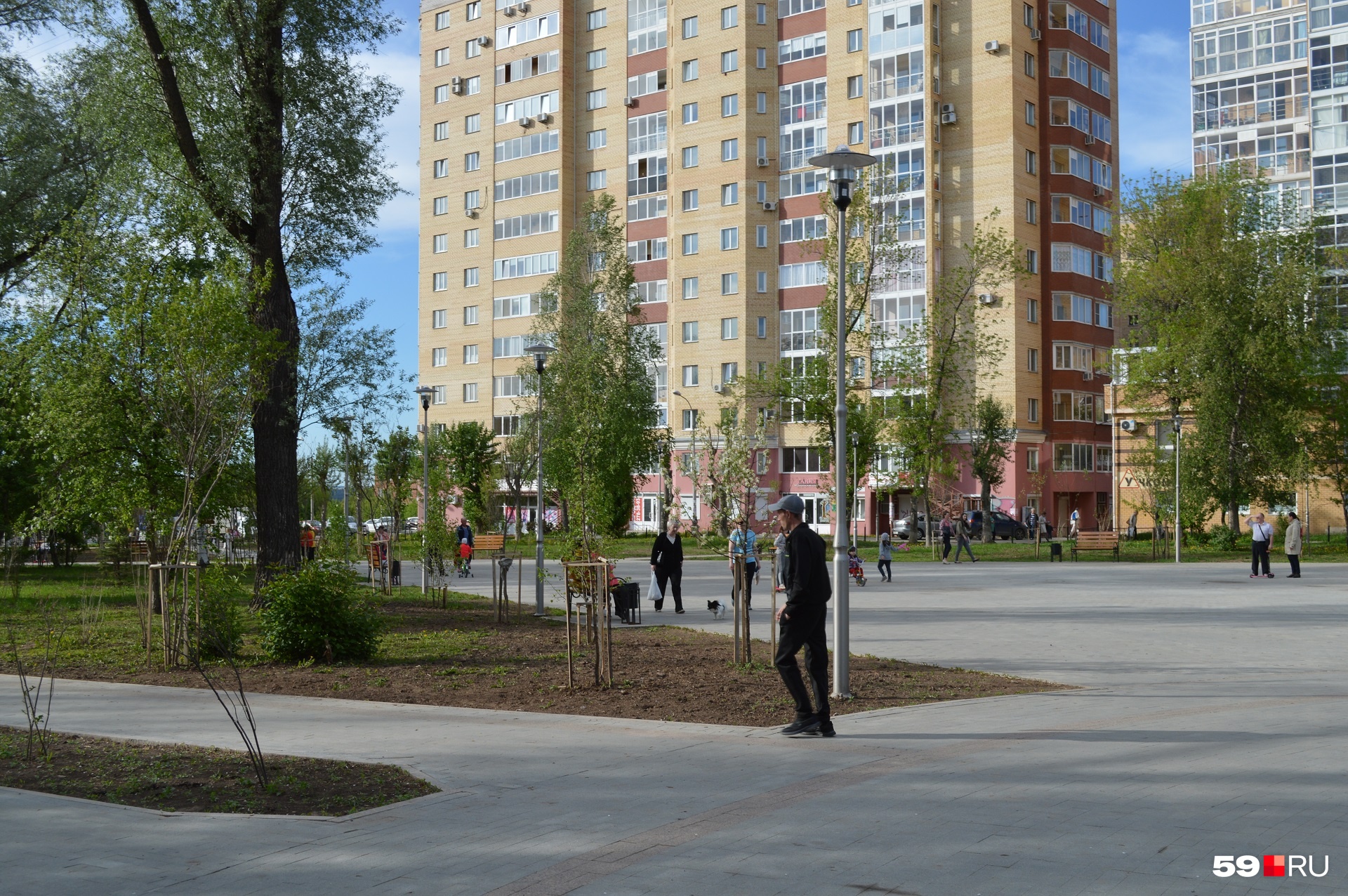 Фонарь больше не погнут Фонарь больше не погнут