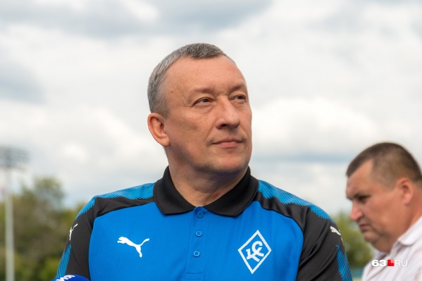 Александр Фетисов планирует снять часть нагрузки по содержанию футбольной команды с бюджета области Александр Фетисов планирует снять часть нагрузки по содержанию футбольной команды с бюджета области