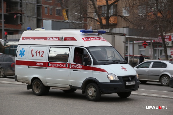 Прибывшие на место медики констатировали смерть мужчины Прибывшие на место медики констатировали смерть мужчины
