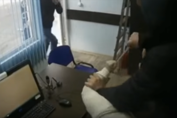 Налётчика задержали, сейчас он находится под стражей Налётчика задержали, сейчас он находится под стражей