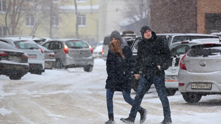 Снег сутками, метель и ветер: МЧС Башкирии предупреждает об ухудшении погоды