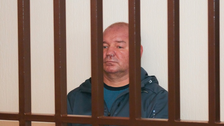 С кровью на лице: суд арестовал первого заместителя начальника Куйбышевской железной дороги