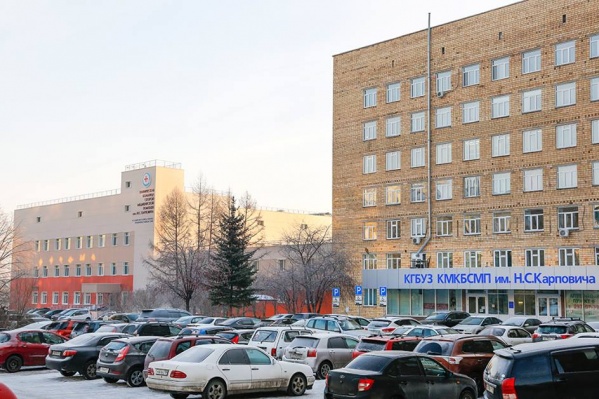 Стационар больницы находится по-прежнему в 9-этажном здании Стационар больницы находится по-прежнему в 9-этажном здании