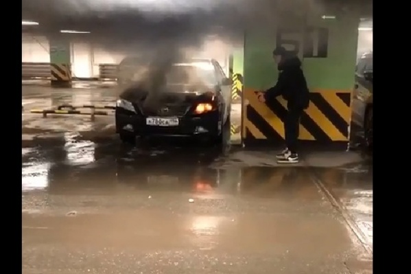 Похоже, у Toyota что-то случилось с электропроводкой Похоже, у Toyota что-то случилось с электропроводкой