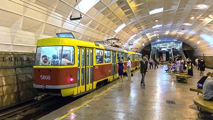 Василий Голубев в очередной раз заявил, что в Ростове построят наземно-подземное метро