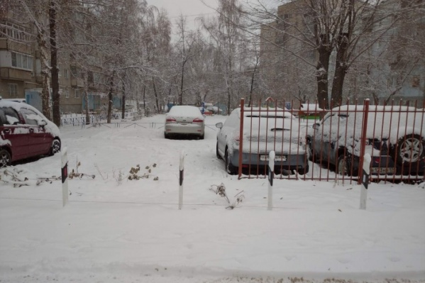 Забор во дворе на улице Свободы, 104а пропал в начале декабря Забор во дворе на улице Свободы, 104а пропал в начале декабря 