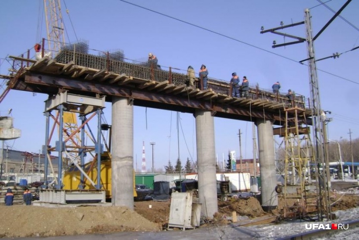 Проект моста лежал без реализации четыре десятка лет