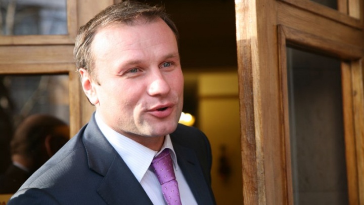 Депутат Владимир Буланов потребовал проверить деятельность заместителя губернатора