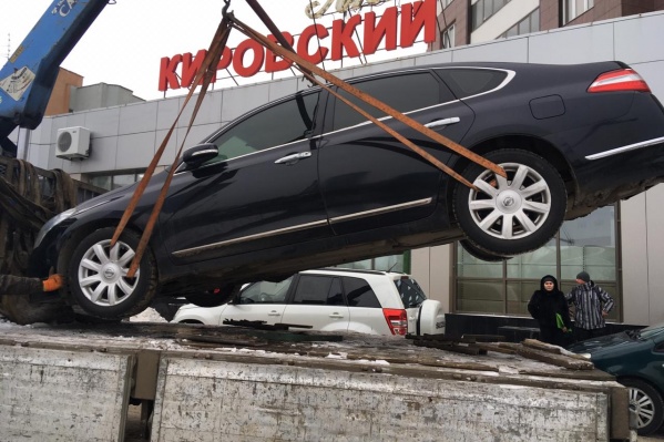 За эту машину мужчина не заплатил налог. Она и была арестована За эту машину мужчина не заплатил налог. Она и была арестована 