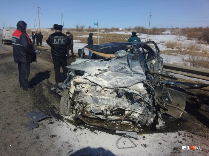 В Свердловской области произошло ДТП, в котором погибли 6 человек В Свердловской области произошло ДТП, в котором погибли 6 человек