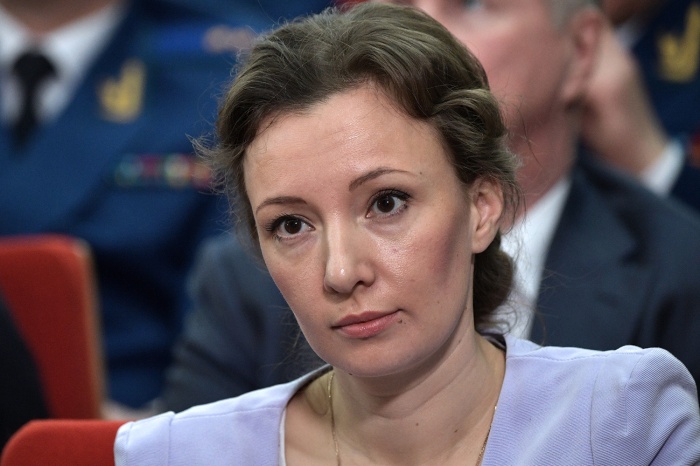Анна Кузнецова встретилась с сибирячками, которые остались без материнского капитала после вмешательства прокуратуры Анна Кузнецова встретилась с сибирячками, которые остались без материнского капитала после вмешательства прокуратуры