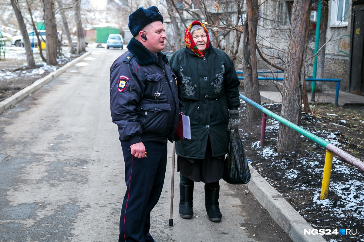 Бабушки — лучшие агенты участкового Бабушки — лучшие агенты участкового