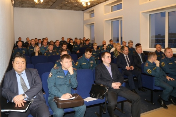 Сотрудникам представили, кто именно будет оценивать их работу Сотрудникам представили, кто именно будет оценивать их работу
