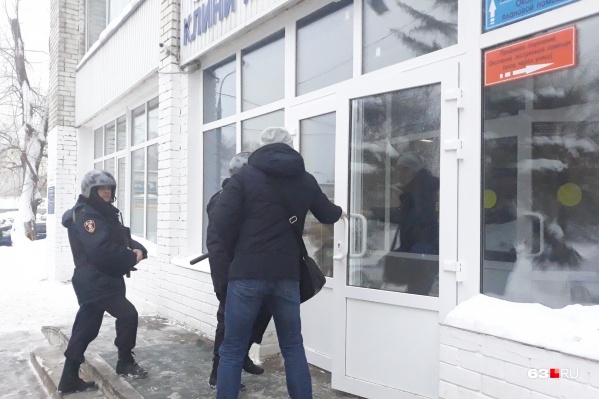Детскую городскую больницу обследовали уже второй раз за неделю Детскую городскую больницу обследовали уже второй раз за неделю